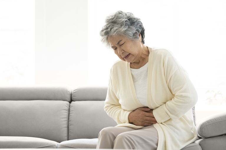 おならが多い・臭いが強い…それって大腸がんのサイン？